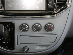 2019Plus VAN܇ 2.0T ԄӶS 6 {{