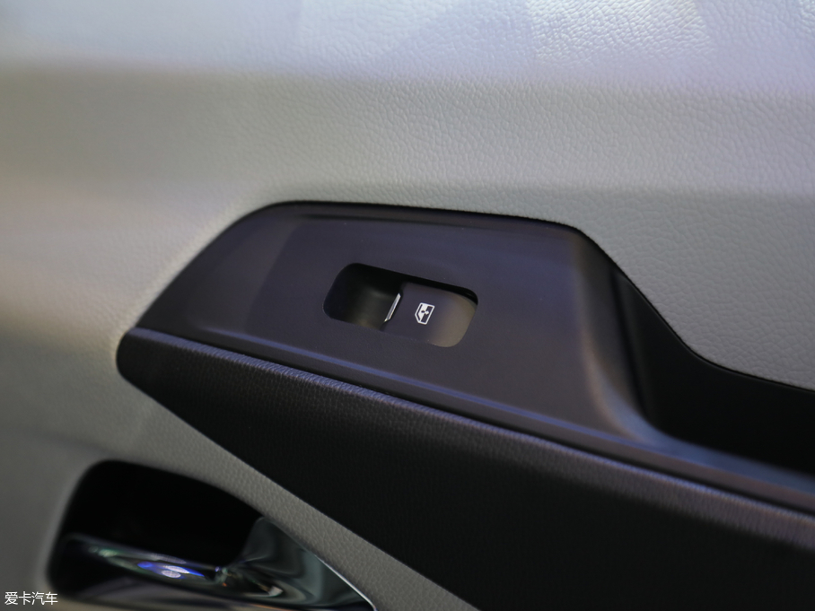 2019����;V90 �Ƕ��� 2.0T �քӺ���L�S��� 7��