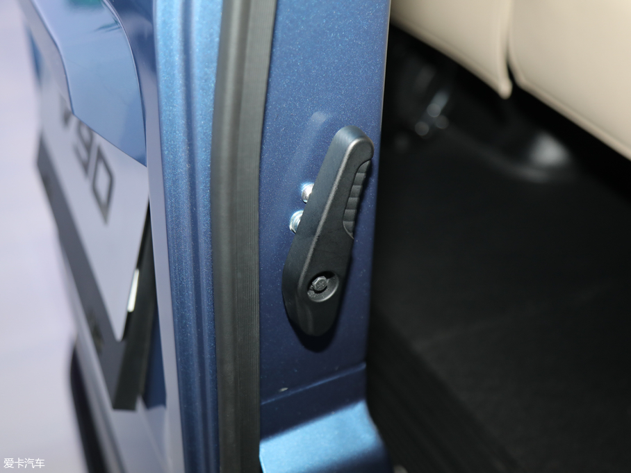 2019����;V90 ���_ 2.0T �քӺ����L�S��� 15��