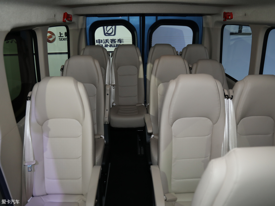 2019����;V90 ���_ 2.0T �քӺ����L�S��� 15��