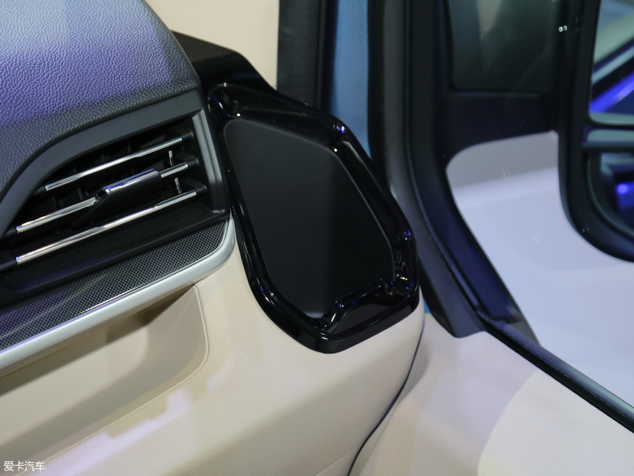 2019����;V90 ���_ 2.0T �քӺ����L�S��� 15��