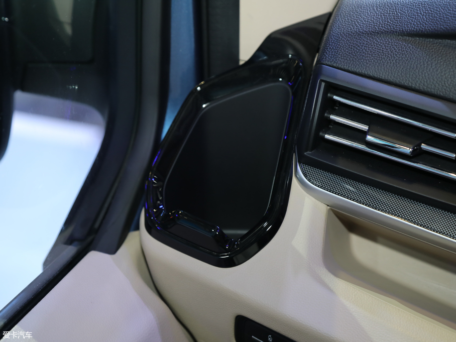 2019����;V90 ���_ 2.0T �քӺ����L�S��� 15��