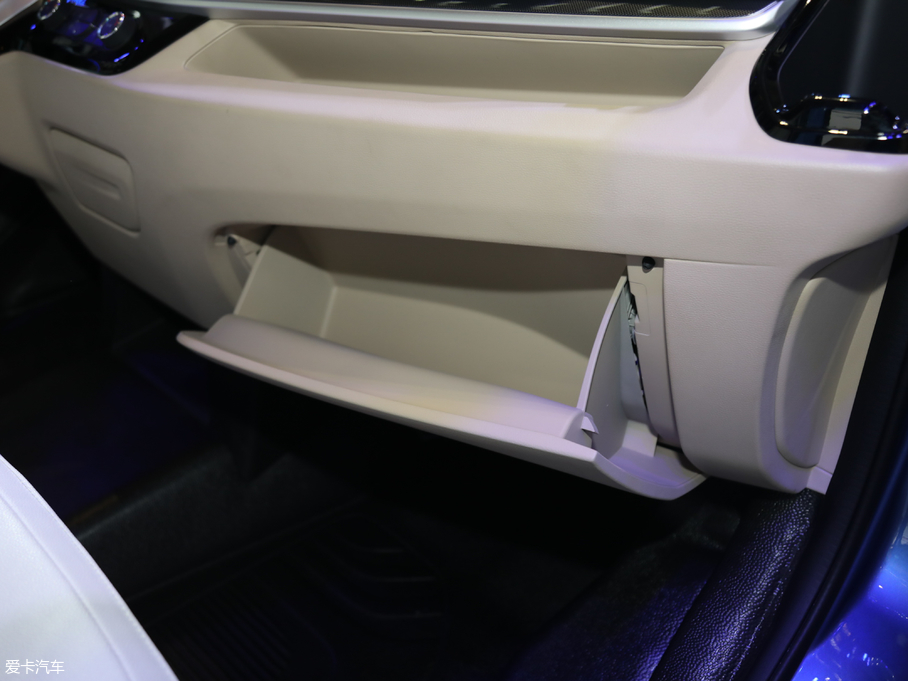 2019����;V90 ���_ 2.0T �քӺ����L�S��� 15��