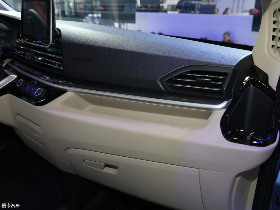 2019����;V90 ���_(d��) 2.0T �ք�(d��ng)���(q��)���L�S��� 15��