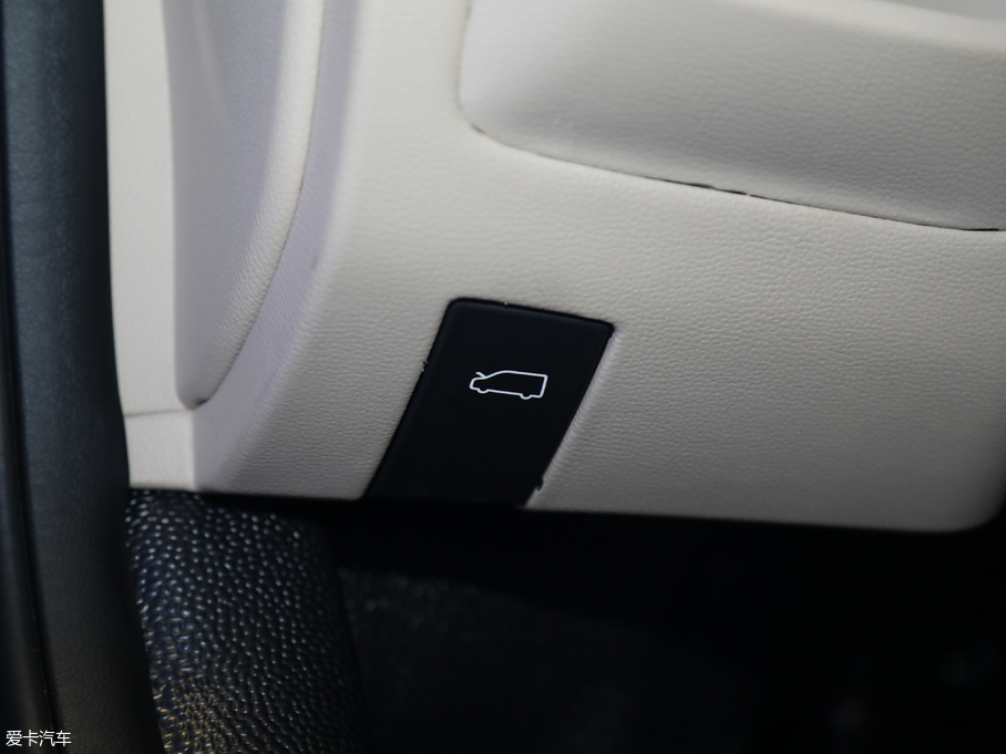 2019����;V90 ���_ 2.0T �քӺ����L�S��� 15��