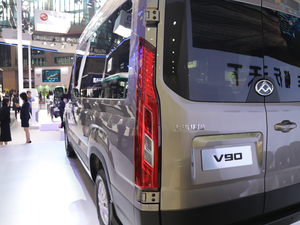 2019���Ƕ��� 2.0T �քӺ���L�S��� 7�� �������^