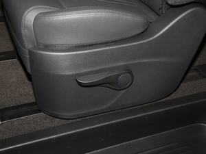 20212.0T Ԅ(dng)Ӣ  7 {{(dio)(ji)