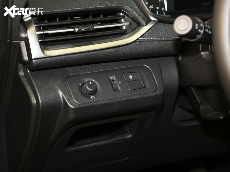 2020��������ͨMAXUS EUNIQ 5 ���A�� 6/7��