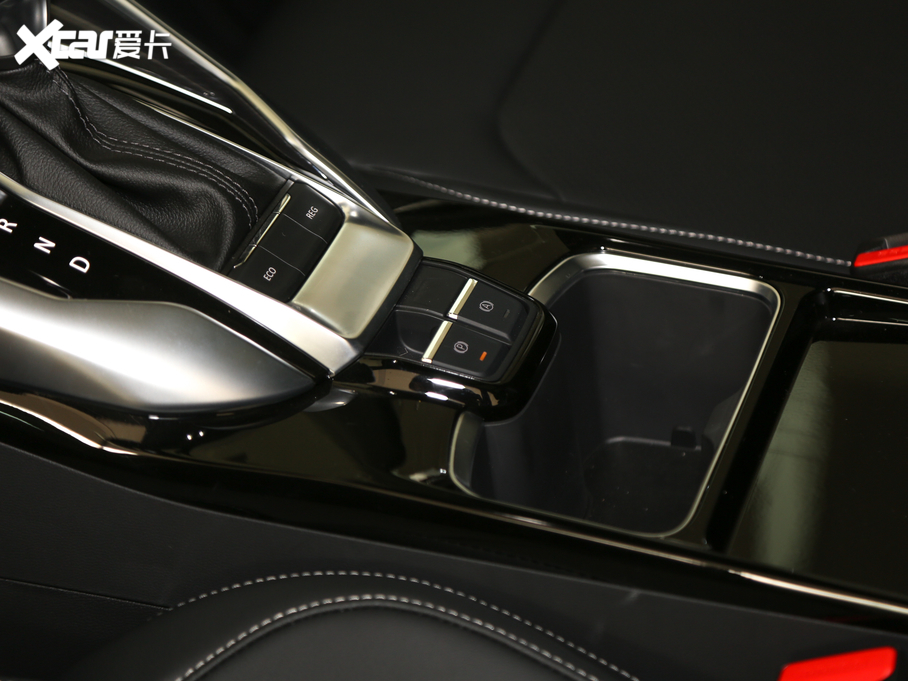 2020��������ͨMAXUS EUNIQ 5 ���A�� 6/7��