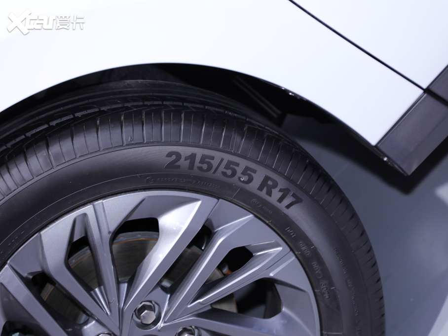 2020��������ͨMAXUS EUNIQ 5 PLUG IN ���A��