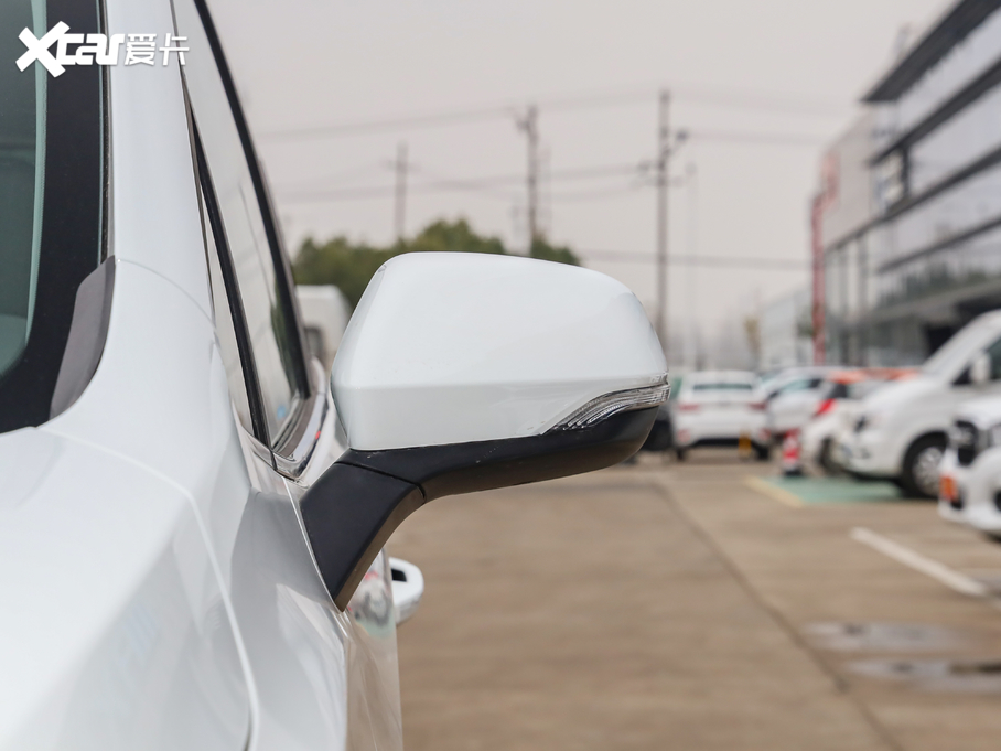 2020��������ͨMAXUS EUNIQ 5 ����� 6/7��