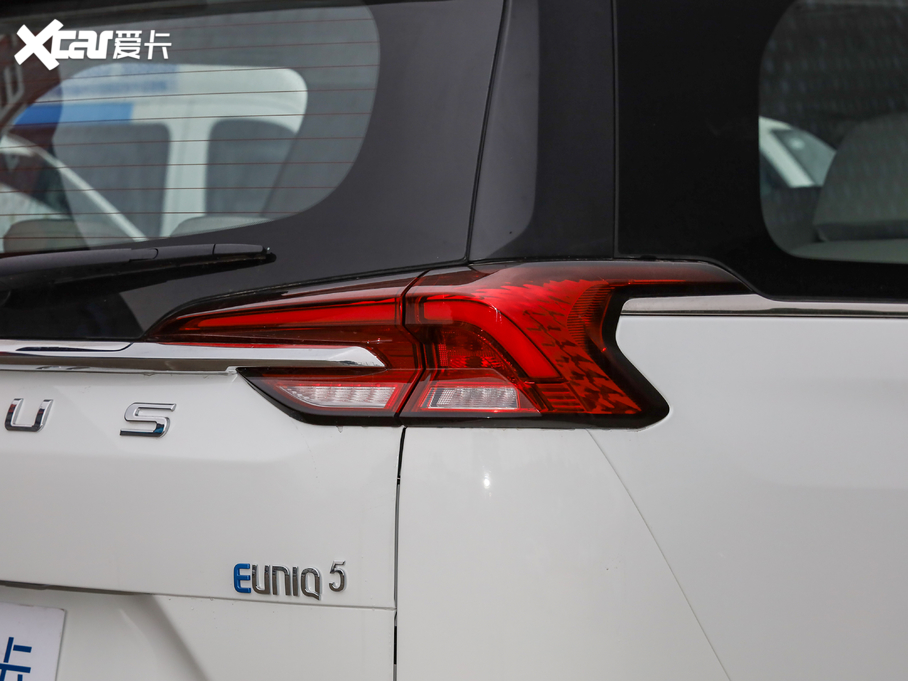 2020��������ͨMAXUS EUNIQ 5 ����� 6/7��