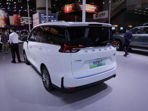 2020��PLUG IN ���A�� ���45��