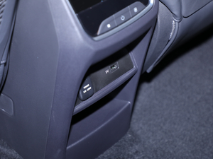 2020款PLUG IN 豪华版 空间座椅