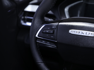 2020��PLUG IN ���A�� �п؅^