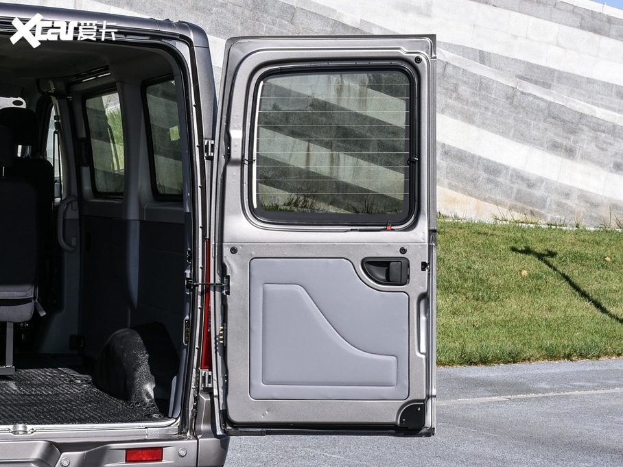 2020ͨMAXUS V80 PLUSа 2.0T ԄӶS 5/6