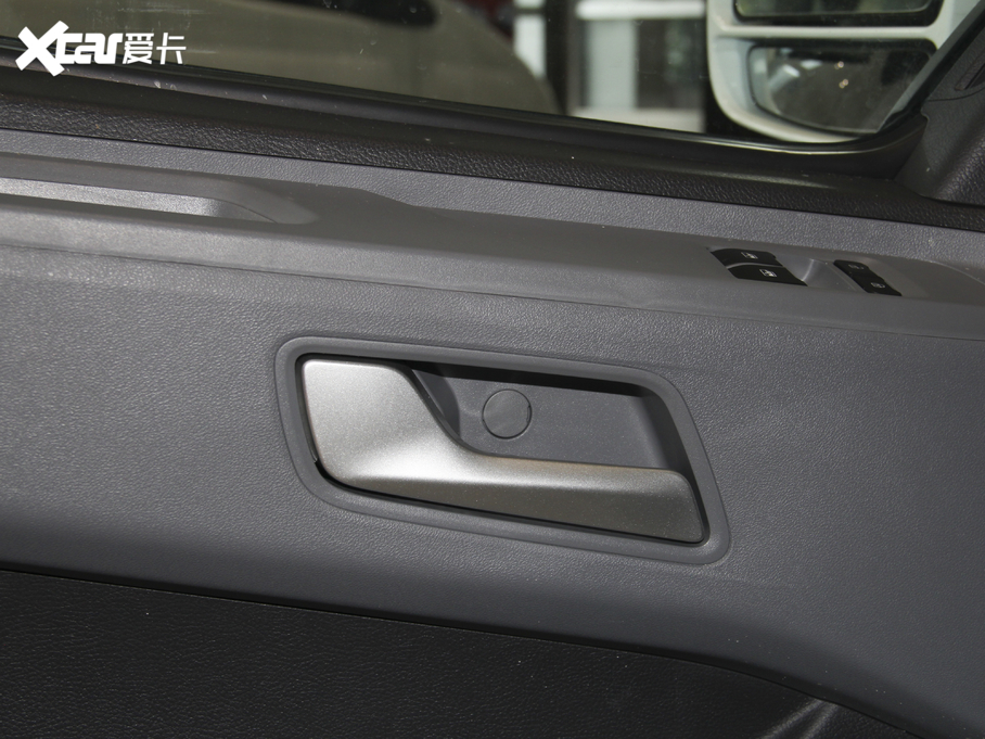 2020ͨMAXUS V80 PLUSа 2.0T քӶS 5/6