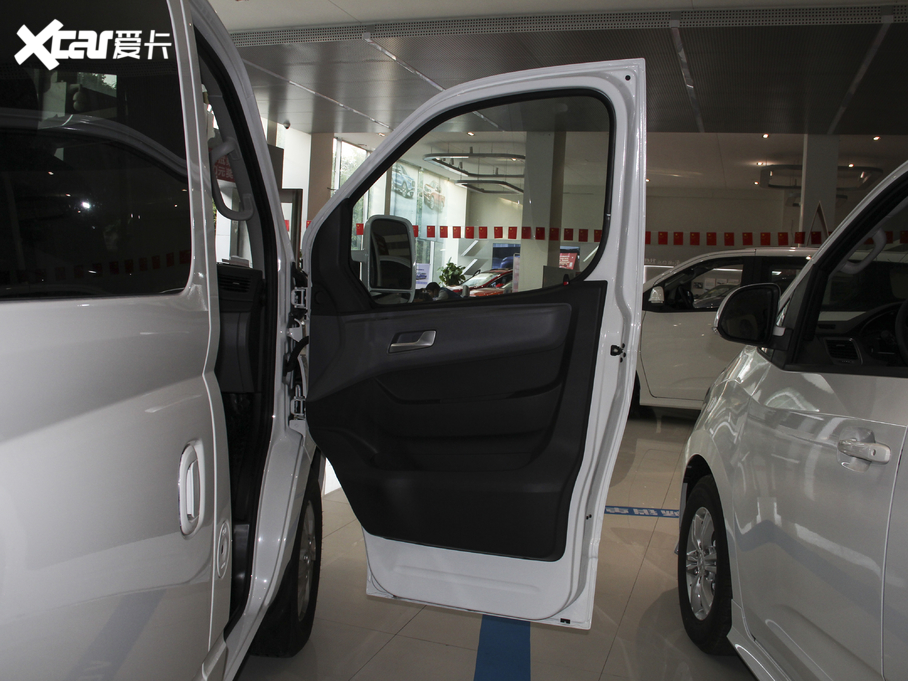 2020ͨMAXUS V80 PLUSа 2.0T քӶS 5/6