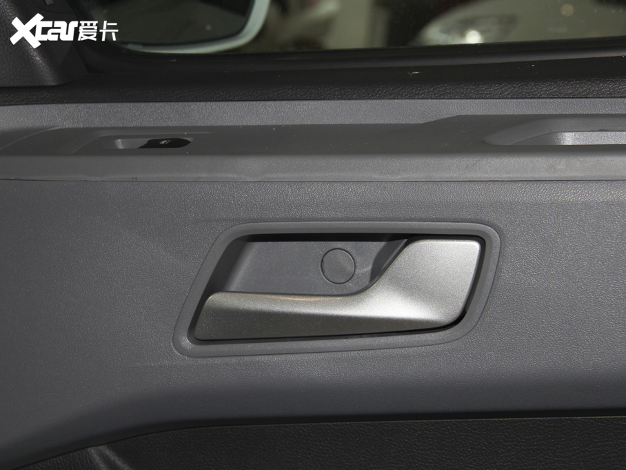 2020ͨMAXUS V80 PLUSа 2.0T քӶS 5/6