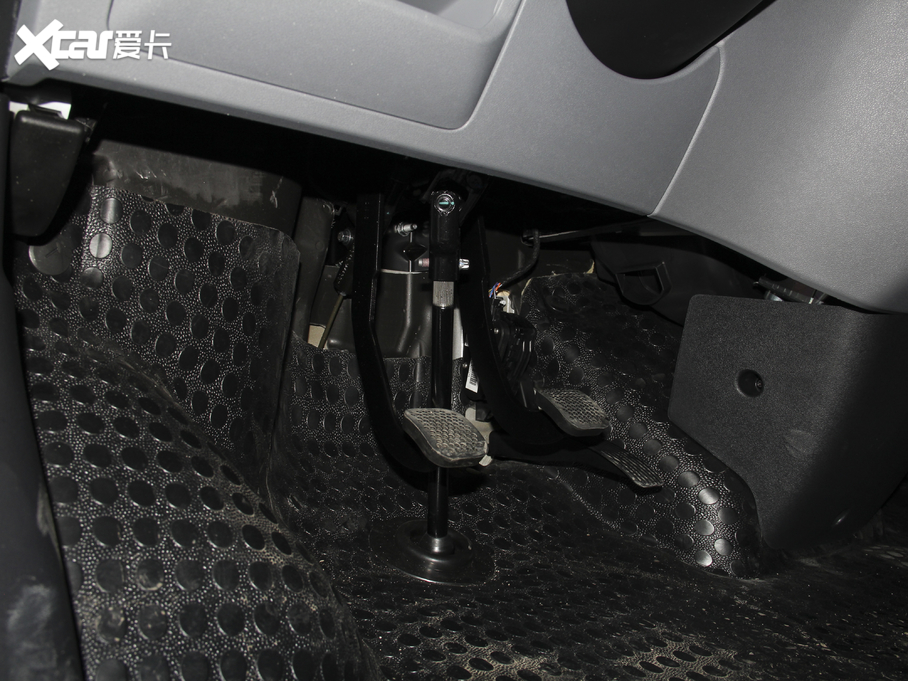 2020ͨMAXUS V80 PLUSа 2.0T քӶS 5/6