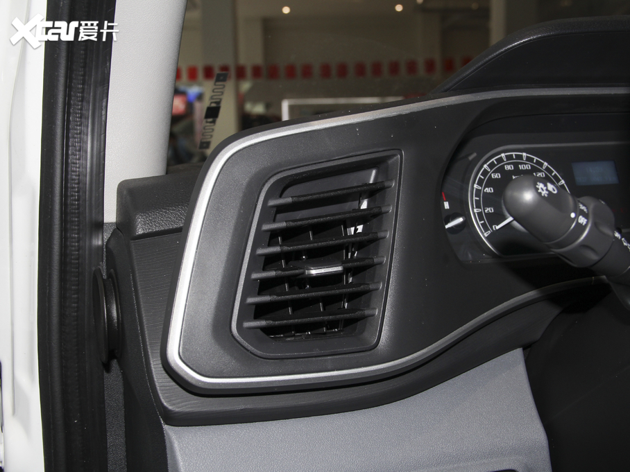 2020ͨMAXUS V80 PLUSа 2.0T քӶS 5/6