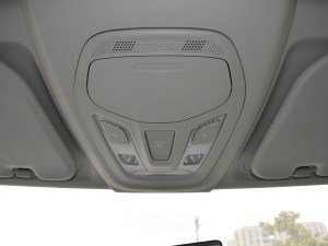 2020款运杰版 2.0T 手动长轴高顶 7座 空间座椅