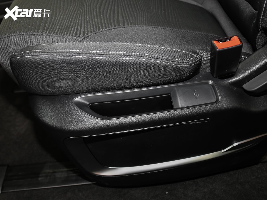 2021ͨMAXUS G20 PLUS 2.0T Ԅ(dng)A 