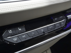 2021PLUS  2.0T ȷ п؅^