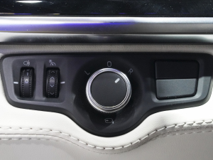 2021PLUS  2.0T ȷ п؅^