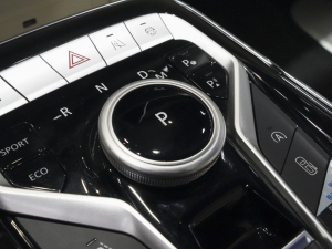 2021PLUS  2.0T ȷ п؅^