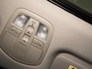 2021Ŀ PLUS 2.0T ԄӺA  п؅^