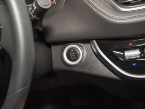 2021Ŀ PLUS 2.0T ԄӺA  п؅^