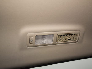 2021Ŀ PLUS 2.0T ԄӺA  п؅^