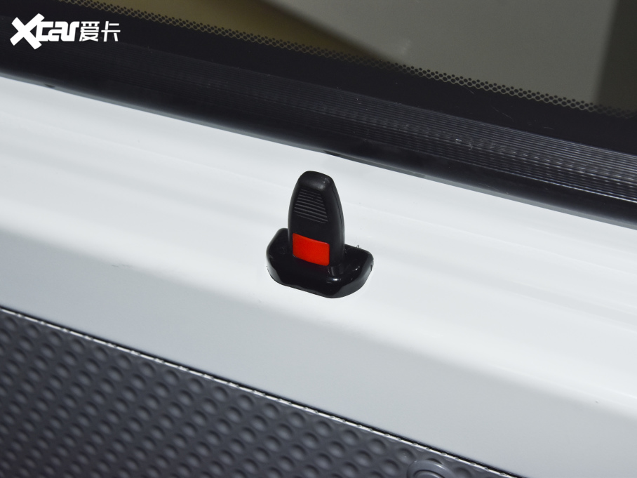 2021ͨMAXUS V80 \ͨ 2.0T LS 7-9 VI