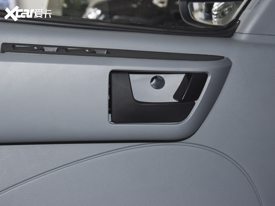 2021ͨMAXUS V80 \ͨ 2.0T LS 7-9 VI