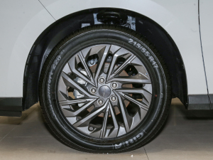 2021PLUS 1.5T ԄѲ ݆Ȧ