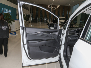 2021PLUS 1.5T ԄѲ {λ܇T