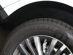 20211.5T Ԅ(dng)B ݆̥ߴ