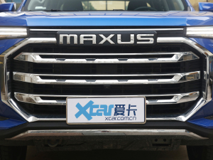 2021款单增压 2.0T 自动两驱精英型 长箱 中网