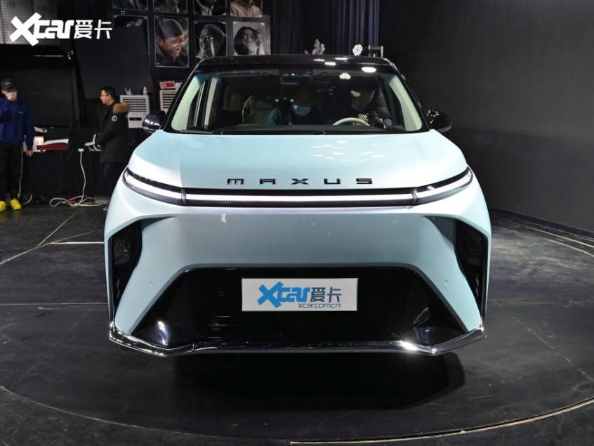 上汽大通2022款上汽大通MAXUS MIFA 9