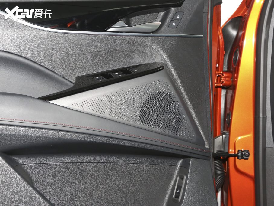 2021ͨMAXUS  EUNIQ 6 1.3T PLUG IN LITE+ 