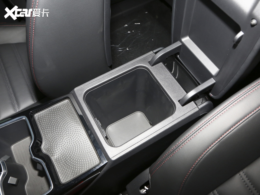 2021ͨMAXUS  EUNIQ 6 1.3T PLUG IN LITE+ 