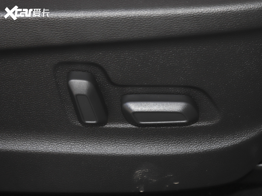 2021ͨMAXUS  EUNIQ 6 EXTRA 