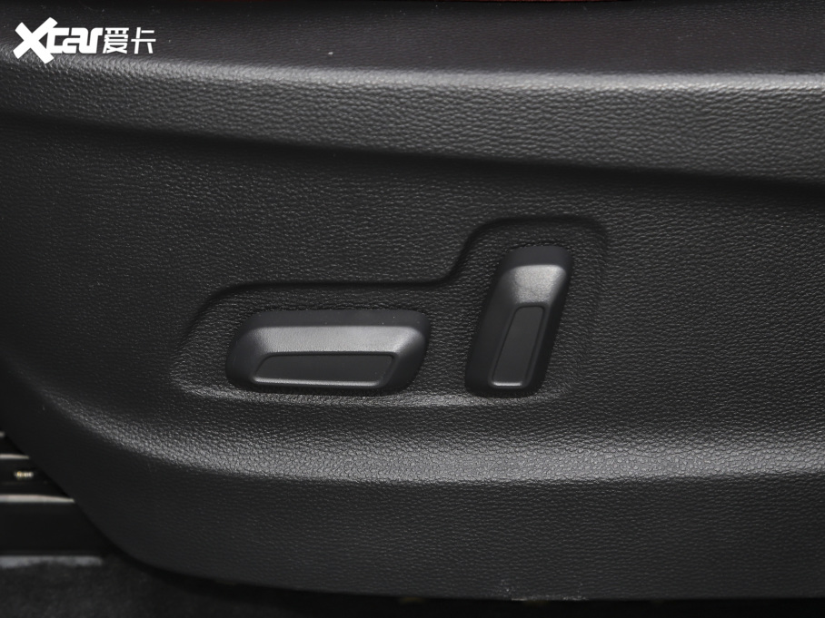 2021ͨMAXUS  EUNIQ 6 EXTRA 