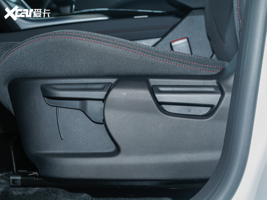 2021ͨMAXUS  EUNIQ 6 1.3T PLUG IN LITE 