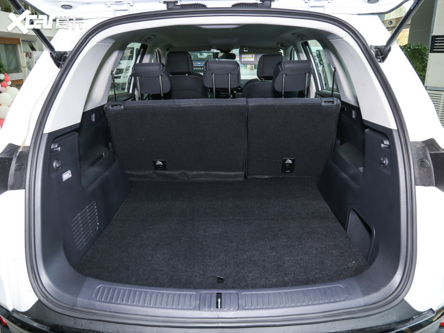 2021ͨMAXUS  EUNIQ 6 1.3T PLUG IN LITE 