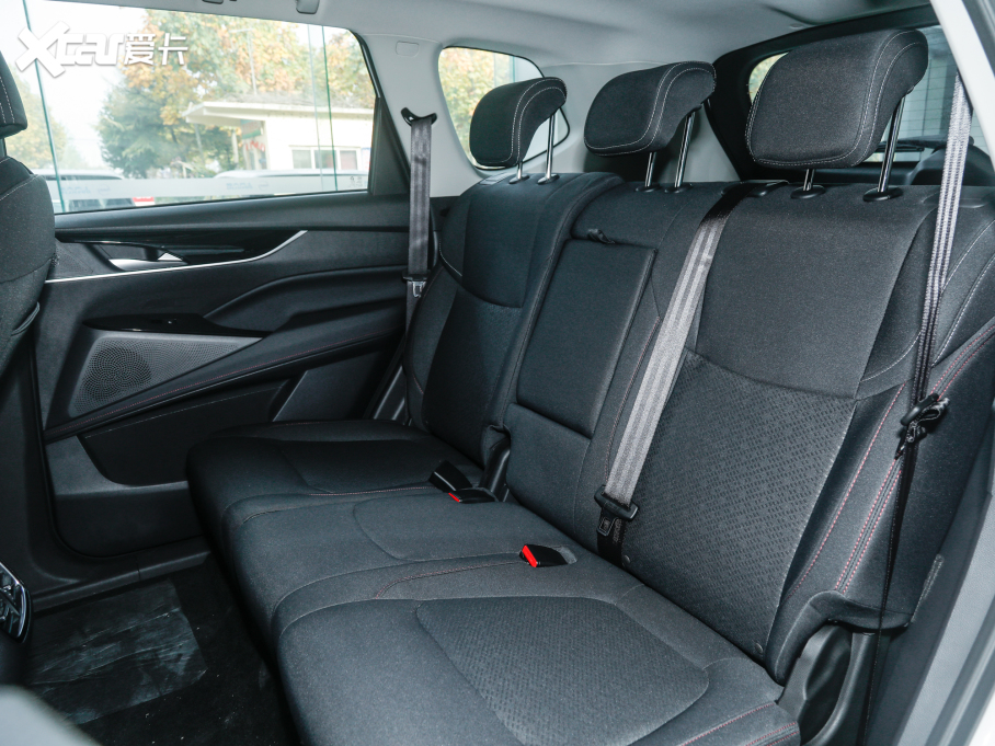 2021ͨMAXUS  EUNIQ 6 1.3T PLUG IN LITE 