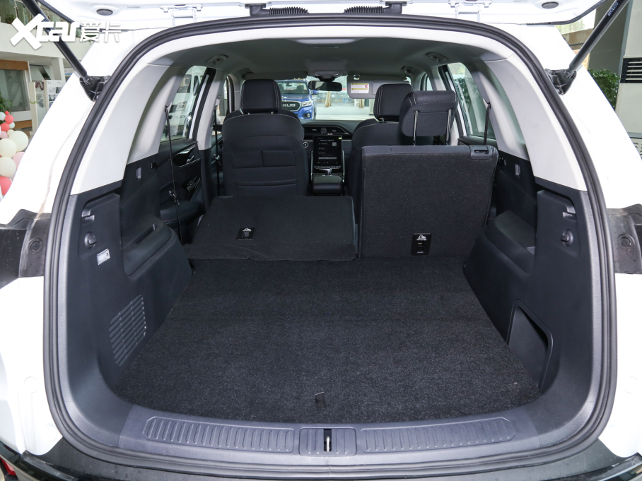 2021ͨMAXUS  EUNIQ 6 1.3T PLUG IN LITE 