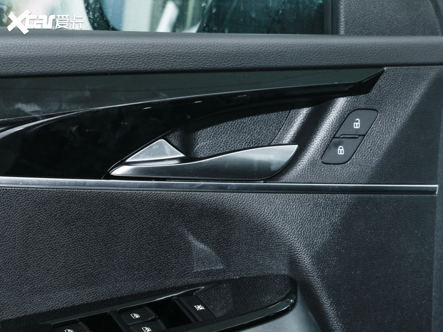 2021ͨMAXUS  EUNIQ 6 1.3T PLUG IN LITE (l)