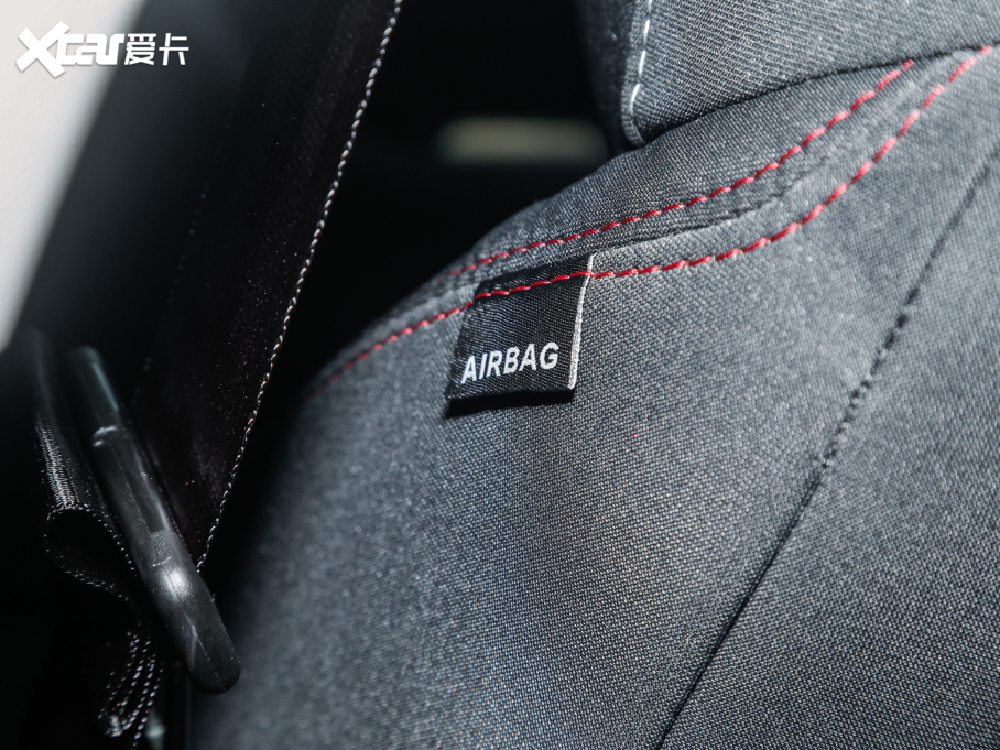 2021ͨMAXUS  EUNIQ 6 1.3T PLUG IN LITE 